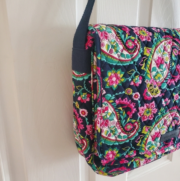 Vera Bradley Messenger Bag in Petal Paisley Navy Summer 2014 - Picture 5 of 14